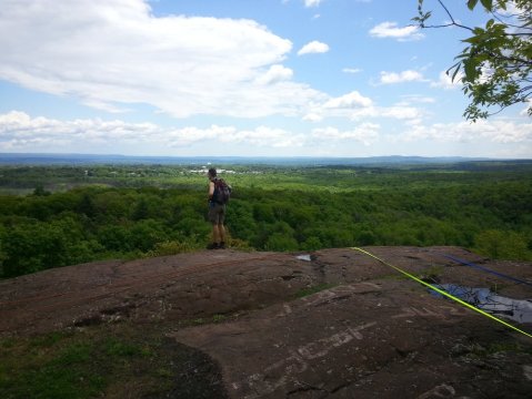 This Mountain Hike In Connecticut Leads To Something Awesome