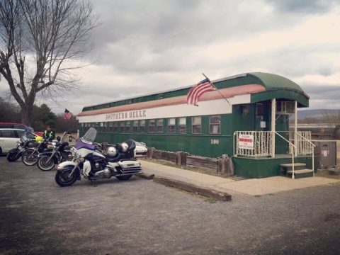 This Train In Oklahoma Is Actually A Restaurant And You Need To Visit