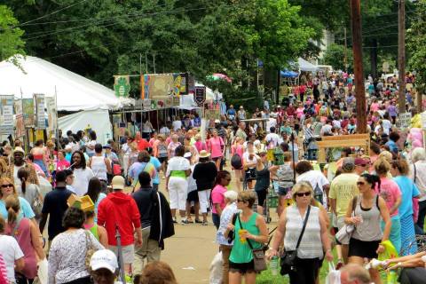 Everyone In Mississippi Should Visit This Epic Flea Market At Least Once