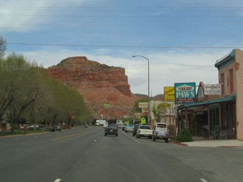 Most People Don't Know This Small Utah Town Is Right In The Middle Of Our National Parks