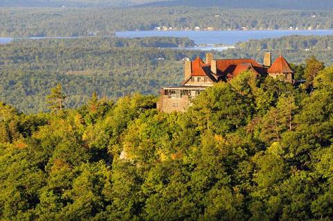 This Castle Restaurant In New Hampshire Has Incredible Views While You Eat