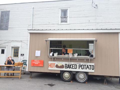 This Tiny Church In West Virginia Serves Baked Potatoes That Are Downright Heavenly