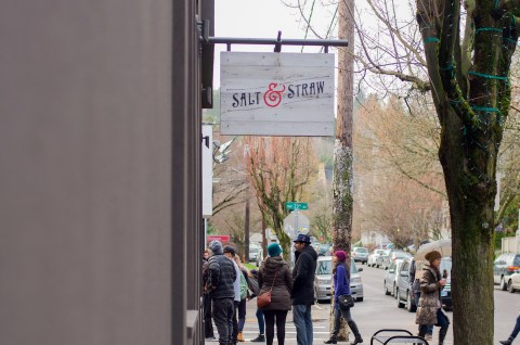 This Neighborhood Shop In Oregon Serves Ice Cream To Die For