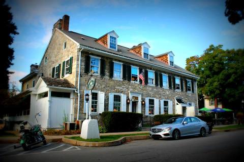 These 9 Long-Standing Restaurants In Pennsylvania Have Served Mouthwatering Meals For Decades