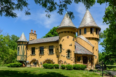 Entering This Hidden Michigan Castle Will Make You Feel Like You’re In A Fairy Tale