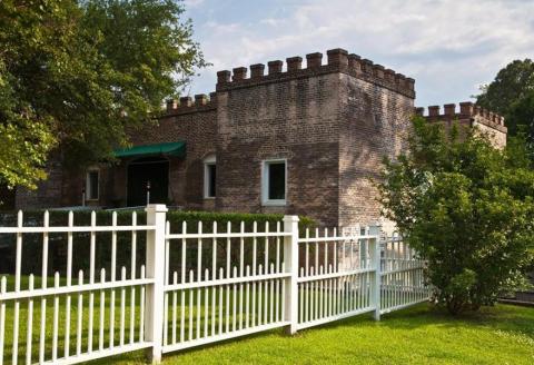 Dine At This Unique Mississippi Restaurant For A Truly Unforgettable Experience