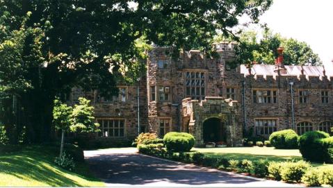 Not Many People Know About This Charming Castle Hiding In Maryland, But They Should