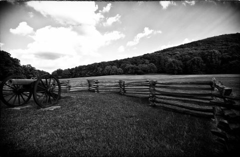 The Story Behind This Haunted Battlefield In Georgia Is Truly Creepy