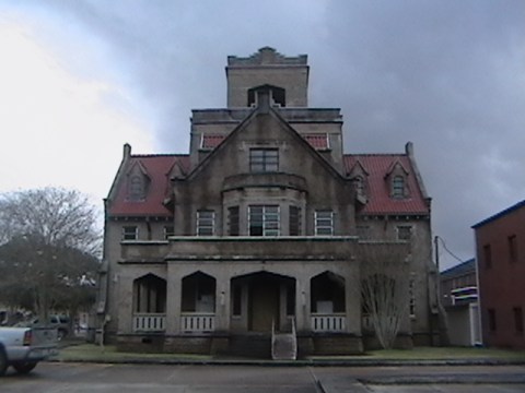 This Abandoned Jail in Louisiana is the Stuff Nightmares are Made Of