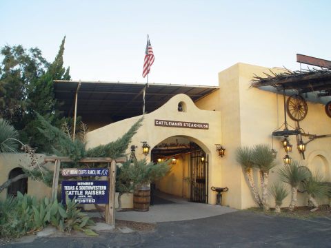 A Remote Ranch Restaurant In Texas, Cattleman’s Serves Mouthwatering Steaks