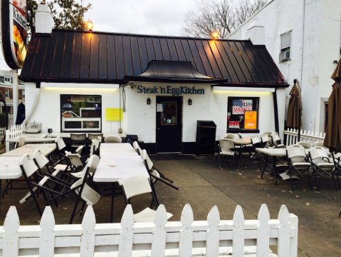 These 10 Longest-Standing Restaurants In Washington DC Have Served Mouthwatering Meals For Decades