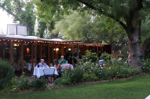 There’s A Restaurant On This Charming Arizona Farm You’ll Want To Visit