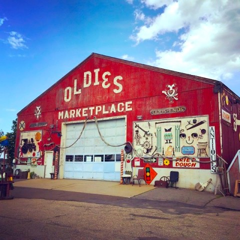 Everyone In Massachusetts Should Visit This Amazing Antique Barn At Least Once