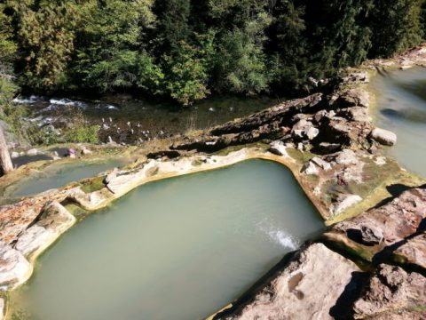 This Hot Spring Day Trip In Oregon Is All You Need For Fall