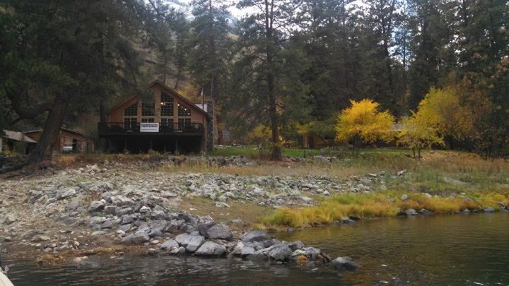 Salmon River Lodge Resort: a rustic, secluded Idaho resort