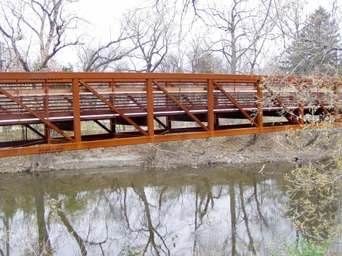 You’ve Never Experienced Anything Like This Epic Abandoned Railroad Hike In Illinois