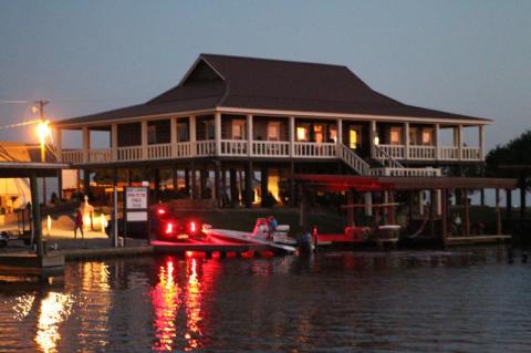 These 7 Cozy Cabins Are Everything You Need For The Ultimate Fall Getaway Near New Orleans