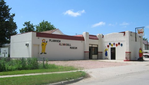 This Bizarre Museum in Nebraska is Not For the Faint of Heart