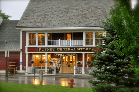 The Oldest General Store In Vermont Has A Fascinating History