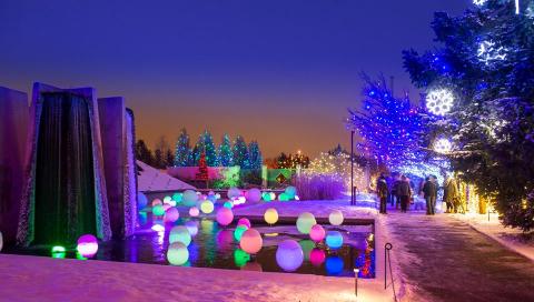 8 Christmas Light Displays In Colorado That Are Pure Magic