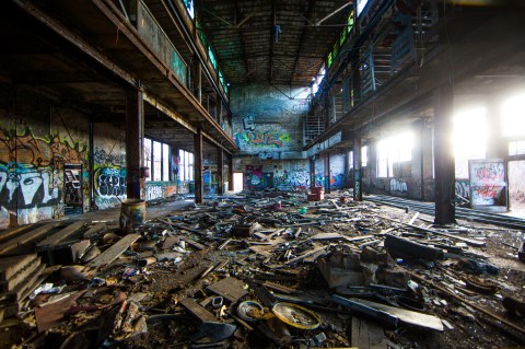 The Remnants Of This Abandoned Gas Company In Wisconsin Are Hauntingly Beautiful