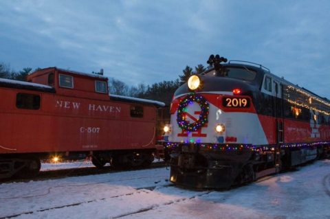Enjoy A Magical Polar Express Train Ride Aboard The Northern Lights Limited In Connecticut