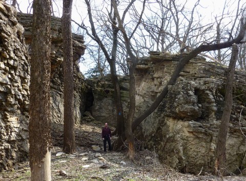 11 Picturesque Trails In Kansas That Are Perfect For Winter Hiking