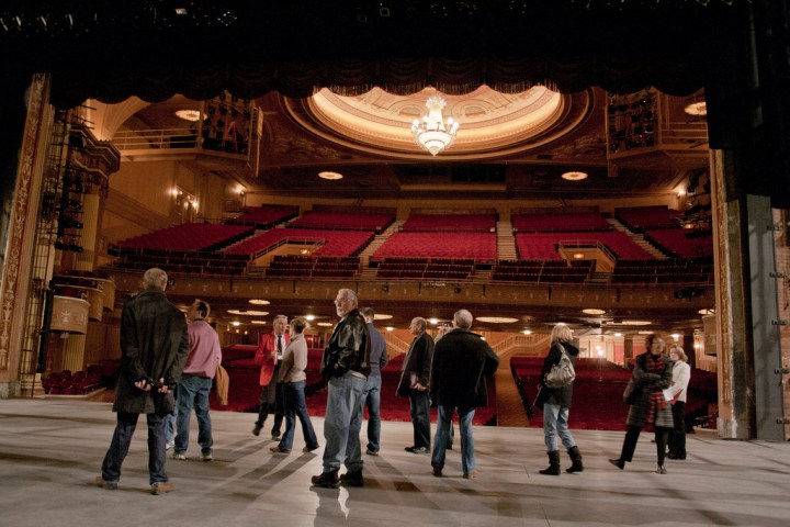 Theater tour - Free walking tour