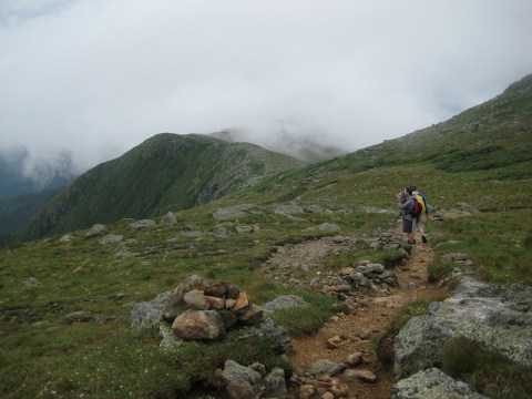 7 Gorgeous Places to Day Hike The Appalachian Trail In New Hampshire