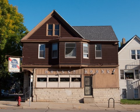 The Unassuming Tavern In Wisconsin Everyone Needs To Visit At Least Once