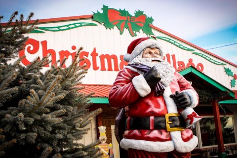 The Christmas Store in South Dakota That’s Simply Magical