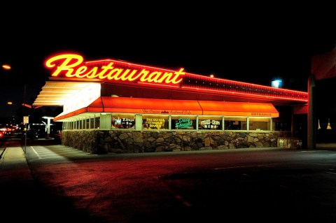 The Train-Themed Restaurant In Arizona That Will Make You Feel Like A Kid Again