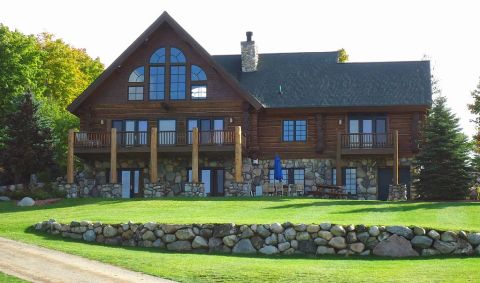 The Remote Cabin In Michigan That Will Take You A Million Miles Away From It All