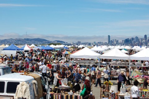 Everyone Near San Francisco Should Visit This Epic Flea Market At Least Once