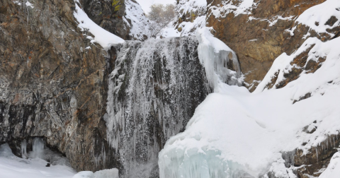 9 Gorgeous Frozen Waterfalls In Utah That Must Be Seen To Be Believed