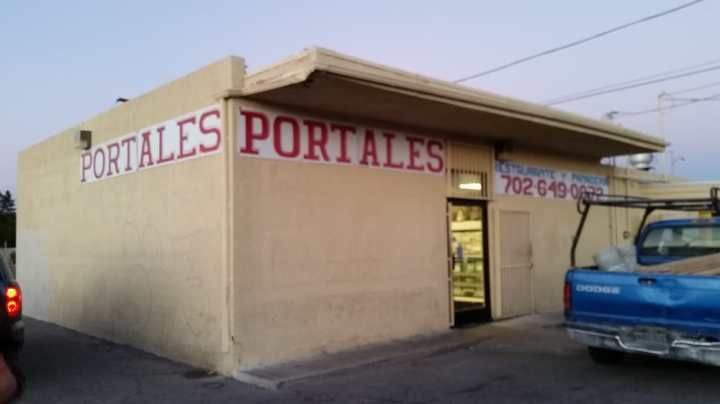 Los Portales Bakery