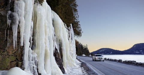 8 Gorgeous Frozen Waterfalls In Maine That Must Be Seen To Be Believed