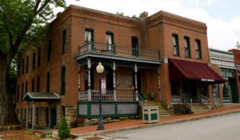 These 11 Longest-Standing Restaurants In Missouri Have Served Mouthwatering Meals For Decades