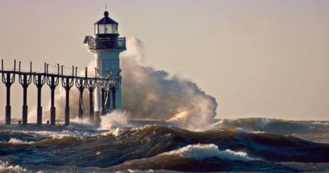 Here's What The Great Lakes Look Like After Vacationers Are Long Gone