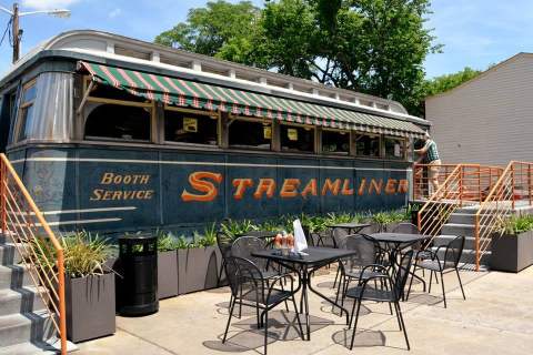 The Train-Themed Restaurant In Georgia That Will Make You Feel Like A Kid Again