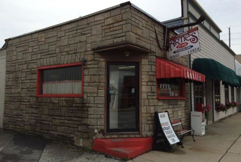 The Historic Restaurant That Just Might Make The Best Tenderloin In Indiana