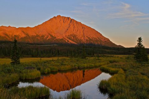 The 17 Most Amazing Reflecting Pools In Alaska That Will Give You A Magical Dose Of Eye Candy