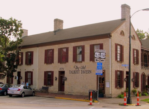 The Oldest Bourbon Bar In America Is Right Here In Kentucky And It's Amazing