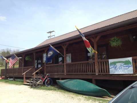 This Unsuspecting Hole In The Wall Is Actually The Highest Rated Restaurant In Arkansas