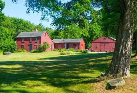 You'll Want To Visit These 11 Houses In Massachusetts For Their Incredible Pasts