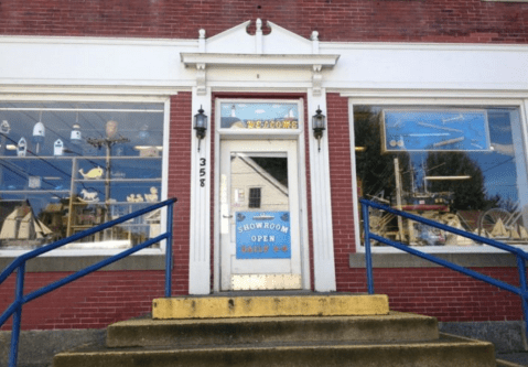 This Small Shop Hiding In Maine Will Leave You At A Loss For Words