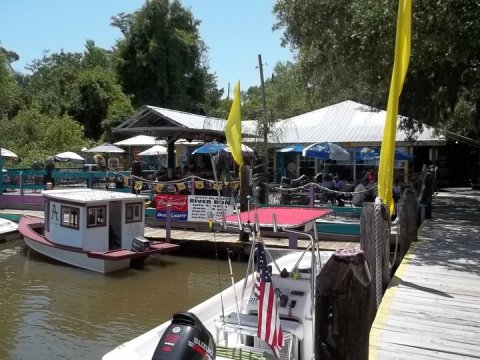 The Secluded Restaurant In Mississippi With The Most Magical Surroundings