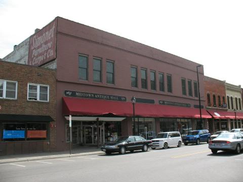 You'll Never Want To Leave This Massive Antique Mall In Minnesota