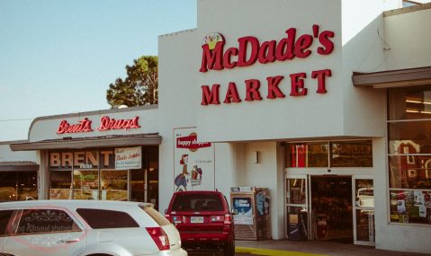 People Come From Miles Away For The Nostalgia And Good Eats At This Mississippi Diner