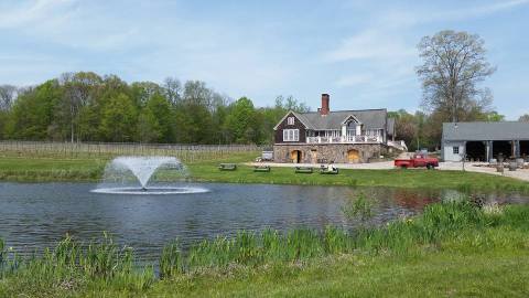 The Secluded Restaurant In Connecticut With The Most Magical Surroundings